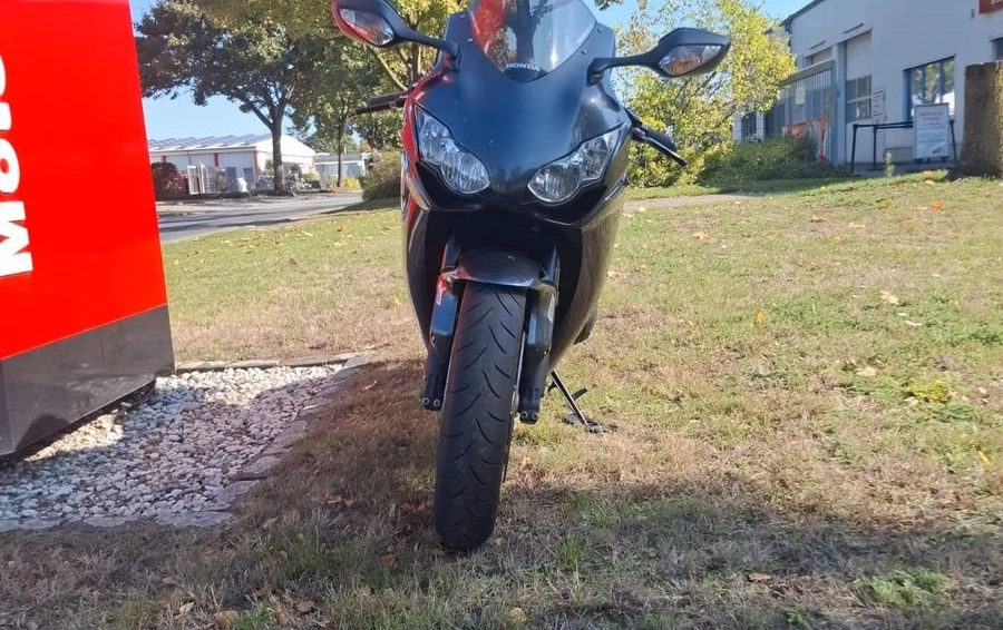 Offer Honda CBR1000RR Fireblade Bild 3: Offer Honda CBR1000RR Fireblade