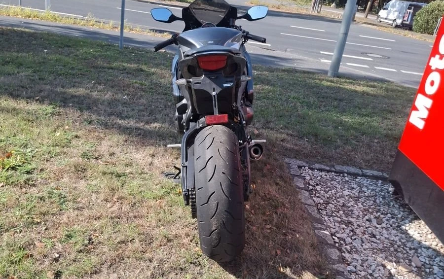 Offer Honda CBR1000RR Fireblade Bild 6: Offer Honda CBR1000RR Fireblade