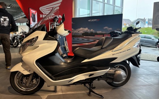 Gebrauchtmotorrad Suzuki Burgman 400 - Bild 4