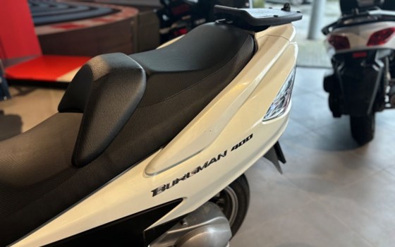 Gebrauchtmotorrad Suzuki Burgman 400 - Bild 6