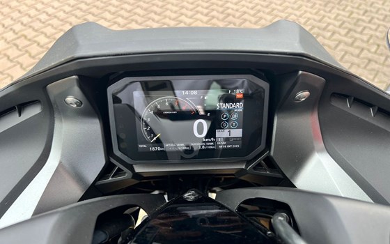 Gebrauchtmotorrad Honda Forza 750 - Bild 12