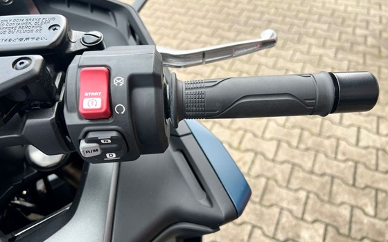 Gebrauchtmotorrad Honda Forza 750 - Bild 15