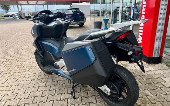 Gebrauchtmotorrad Honda Forza 750 - Bild 3