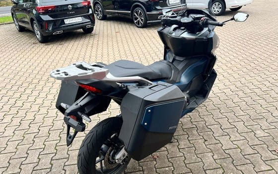 Gebrauchtmotorrad Honda Forza 750 - Bild 4