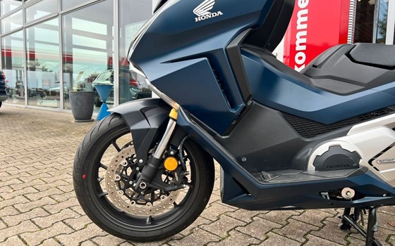 Gebrauchtmotorrad Honda Forza 750 - Bild 5