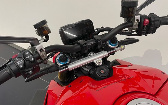 Gebrauchtmotorrad Ducati Streetfighter V4 S - Bild 9