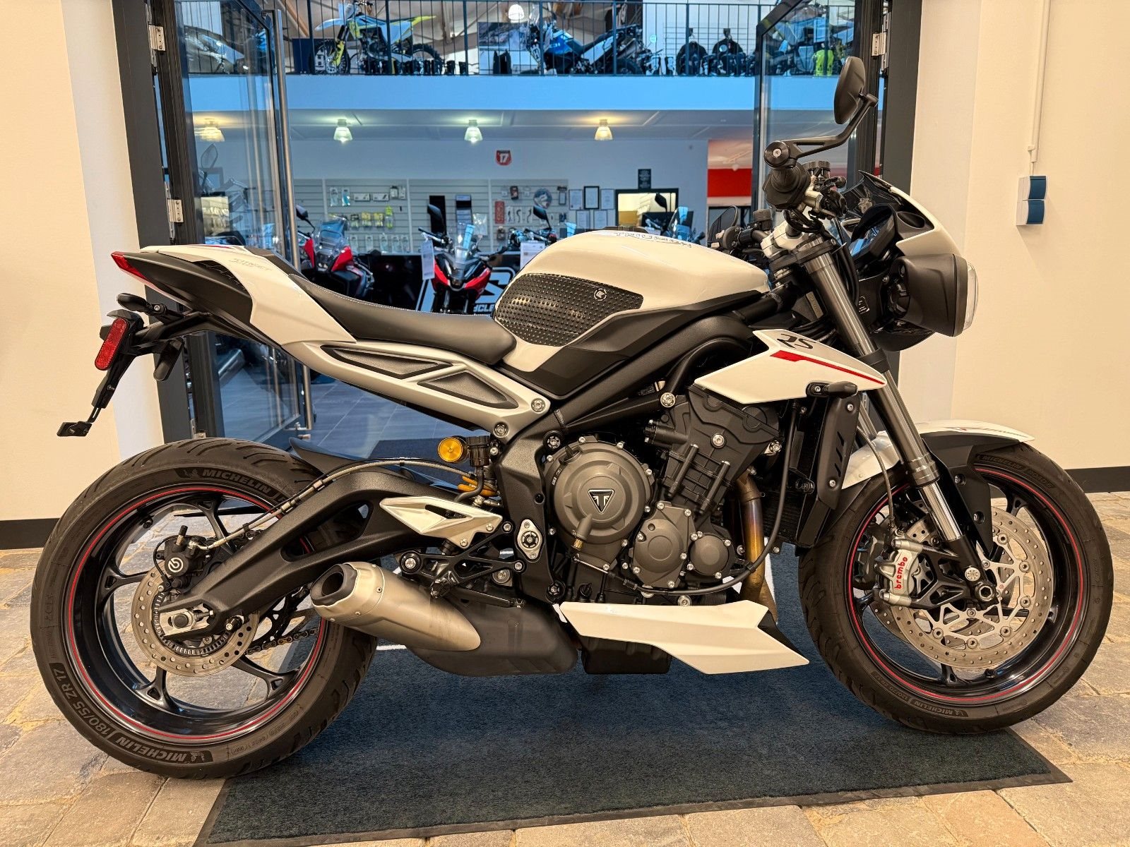 Triumph Street Triple 765 RS
