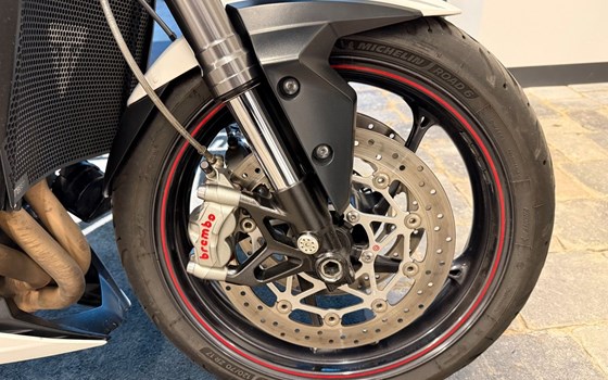 Gebrauchtmotorrad Triumph Street Triple 765 RS - Bild 4