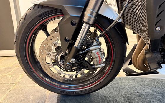 Gebrauchtmotorrad Triumph Street Triple 765 RS - Bild 6