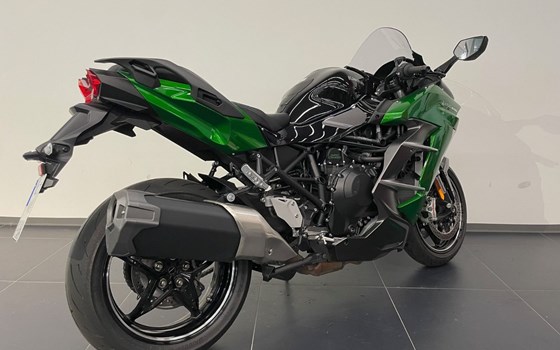 Gebrauchtmotorrad Kawasaki Ninja H2 SX SE - Bild 3