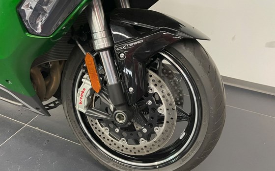 Gebrauchtmotorrad Kawasaki Ninja H2 SX SE - Bild 8