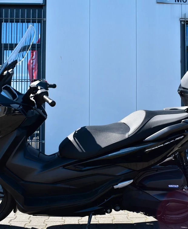 Honda Forza 350