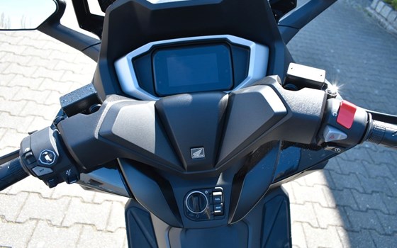 Neufahrzeug Honda Forza 350 - Bild 6