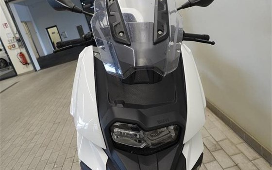Gebrauchtmotorrad BMW C 400 X - Bild 2 Gebrauchtmotorrad BMW C 400 X - Bild 2