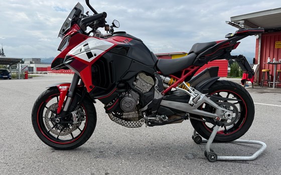 Gebrauchtmotorrad Ducati Multistrada V4 S - Bild 1 Gebrauchtmotorrad Ducati Multistrada V4 S - Bild 1