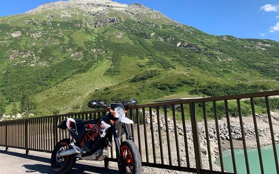Gebrauchtmotorrad KTM 690 SMC R - Bild 2 Gebrauchtmotorrad KTM 690 SMC R - Bild 2