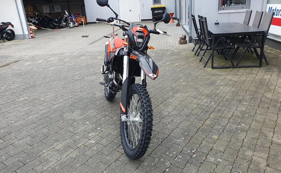 Angebot Beta RR 125 4T LC Enduro Bild 4: Angebot Beta RR 125 4T LC Enduro
