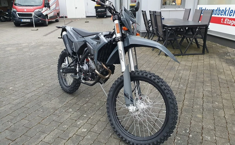 Angebot Beta RR 125 4T Bild 3: Angebot Beta RR 125 4T