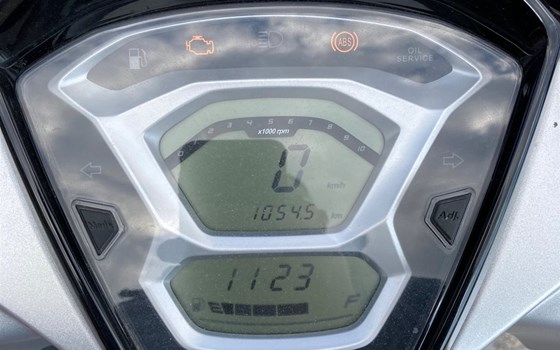 Gebrauchtmotorrad Kymco New People S 125i ABS - Bild 8 Gebrauchtmotorrad Kymco New People S 125i ABS - Bild 8