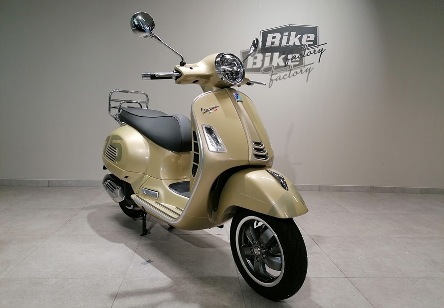 Vespa GTS 125 Supertech iGET 75th Anniversary (gold)