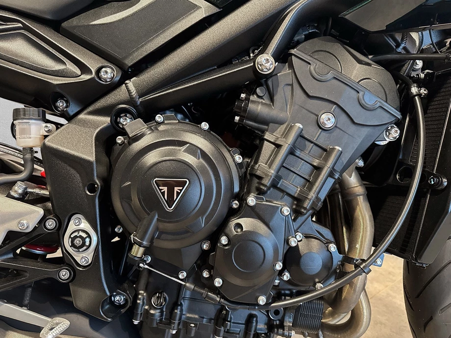 Angebot Triumph Street Triple 765 R Bild 5: Angebot Triumph Street Triple 765 R
