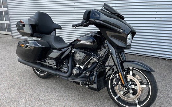 Gebrauchtmotorrad Harley-Davidson Street Glide FLHX - Bild 3 Gebrauchtmotorrad Harley-Davidson Street Glide FLHX - Bild 3