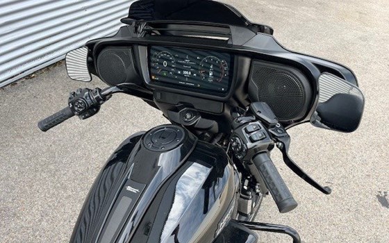 Gebrauchtmotorrad Harley-Davidson Street Glide FLHX - Bild 4 Gebrauchtmotorrad Harley-Davidson Street Glide FLHX - Bild 4