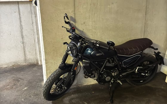 Gebrauchtmotorrad Ducati Scrambler Nightshift - Bild 2 Gebrauchtmotorrad Ducati Scrambler Nightshift - Bild 2