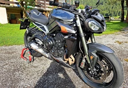 Gebrauchte Triumph Street Triple 765 RS Gebrauchte Triumph Street Triple 765 RS