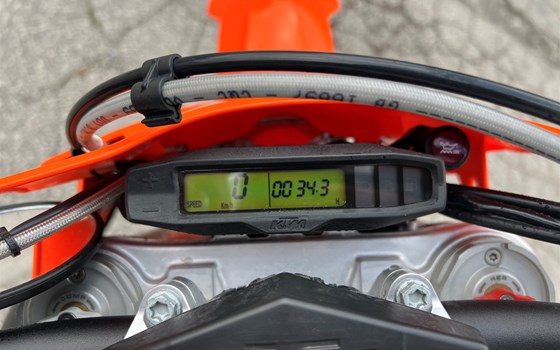 Gebrauchtmotorrad KTM 300 EXC TPI - Bild 5 Gebrauchtmotorrad KTM 300 EXC TPI - Bild 5