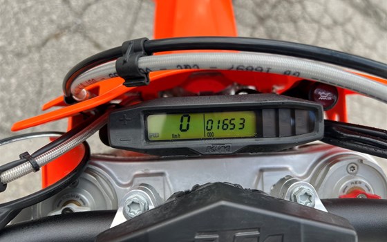 Gebrauchtmotorrad KTM 300 EXC TPI - Bild 6 Gebrauchtmotorrad KTM 300 EXC TPI - Bild 6