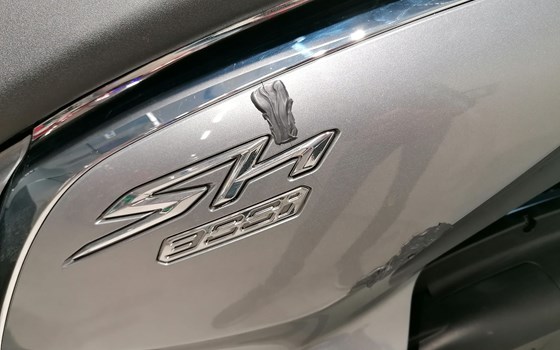 Gebrauchtmotorrad Honda SH300i - Bild 6