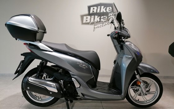 Gebrauchtmotorrad Honda SH300i - Bild 2