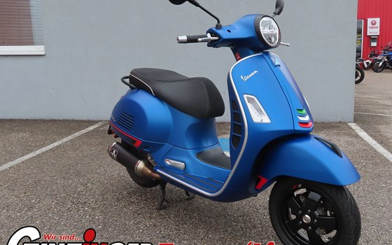 Gebrauchtmotorrad Vespa GTS 300 - Bild 1 Gebrauchtmotorrad Vespa GTS 300 - Bild 1