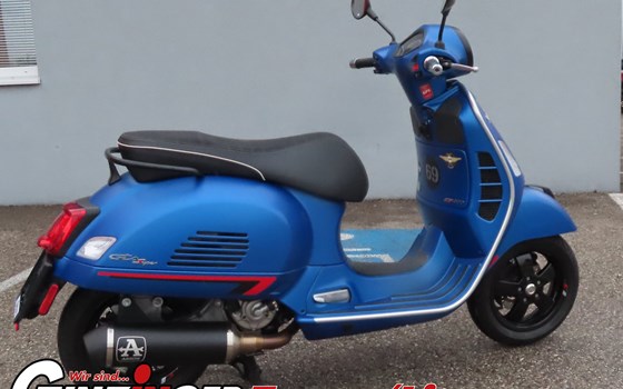 Gebrauchtmotorrad Vespa GTS 300 - Bild 4 Gebrauchtmotorrad Vespa GTS 300 - Bild 4