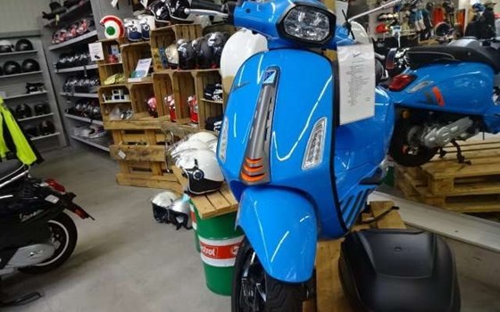 Neufahrzeug Vespa Sprint - Bild 2