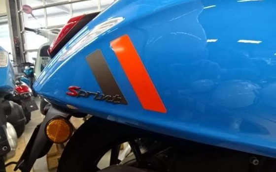 Neufahrzeug Vespa Sprint - Bild 4