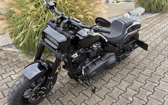 Gebrauchtmotorrad Harley-Davidson Softail Fat Bob 114 FXFBS - Bild 3 Gebrauchtmotorrad Harley-Davidson Softail Fat Bob 114 FXFBS - Bild 3