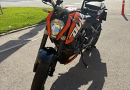 Gebrauchte KTM 125 Duke Gebrauchte KTM 125 Duke