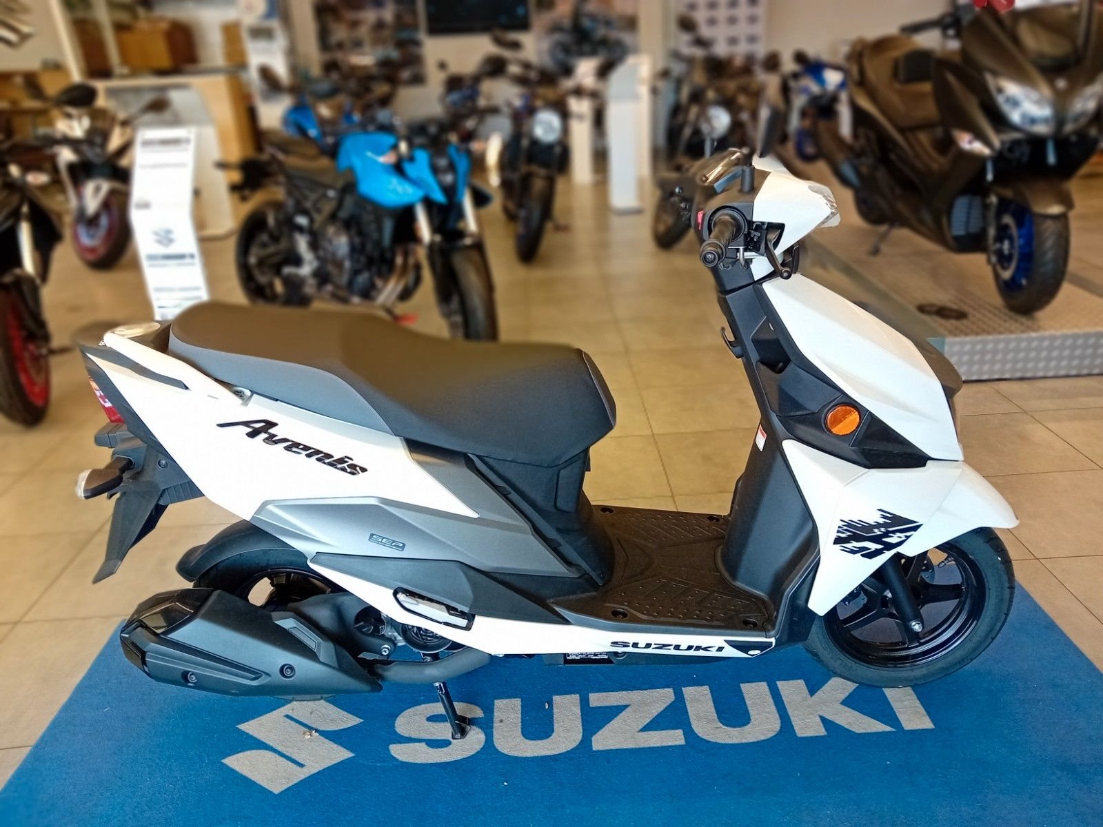 Suzuki Avenis 125
