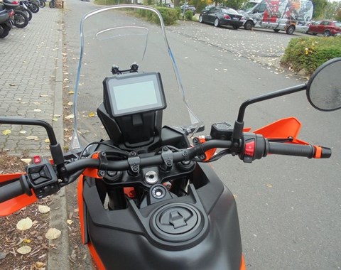 zum Vergrössern bitte anklicken!