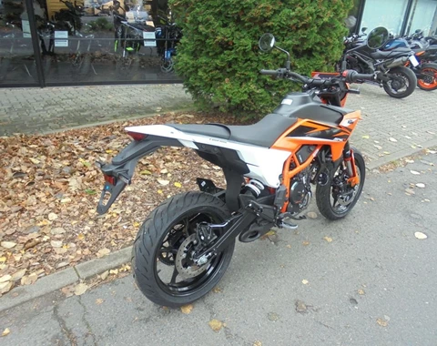 zum Vergrössern bitte anklicken!