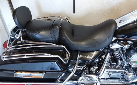 Gebrauchtmotorrad Harley-Davidson Road King Classic FLHRC - Bild 5