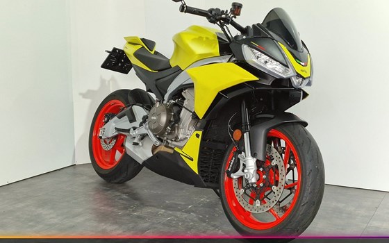 Gebrauchtmotorrad Aprilia Tuono 660 - Bild 1 Gebrauchtmotorrad Aprilia Tuono 660 - Bild 1