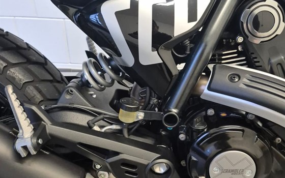 Gebrauchtmotorrad Ducati Scrambler Icon - Bild 9