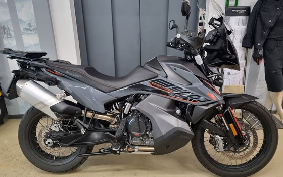 Gebrauchtmotorrad KTM 890 Adventure - Bild 1 Gebrauchtmotorrad KTM 890 Adventure - Bild 1