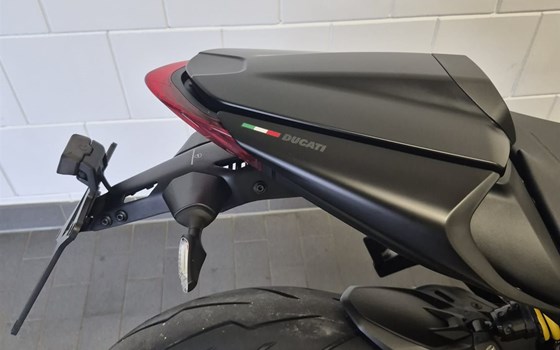 Gebrauchtmotorrad Ducati Monster + - Bild 10