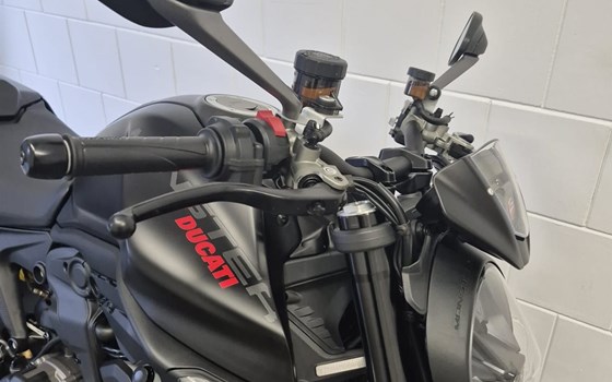 Gebrauchtmotorrad Ducati Monster + - Bild 5