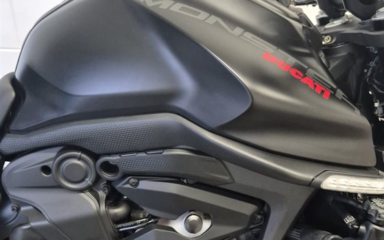 Gebrauchtmotorrad Ducati Monster + - Bild 7