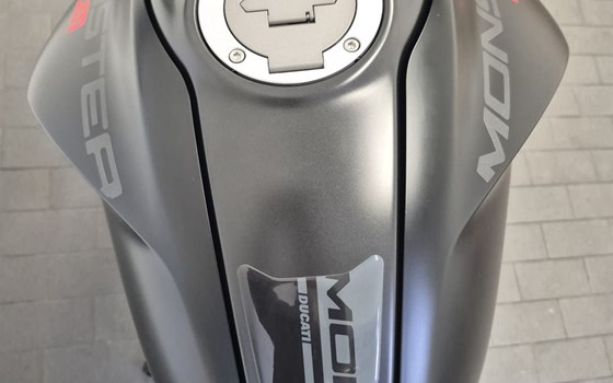 Gebrauchtmotorrad Ducati Monster + - Bild 3